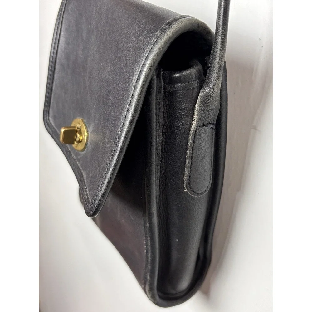 Vintage Coach Scooter Bag Glovetanned Leather  Crossbody 9893 Black Distressed